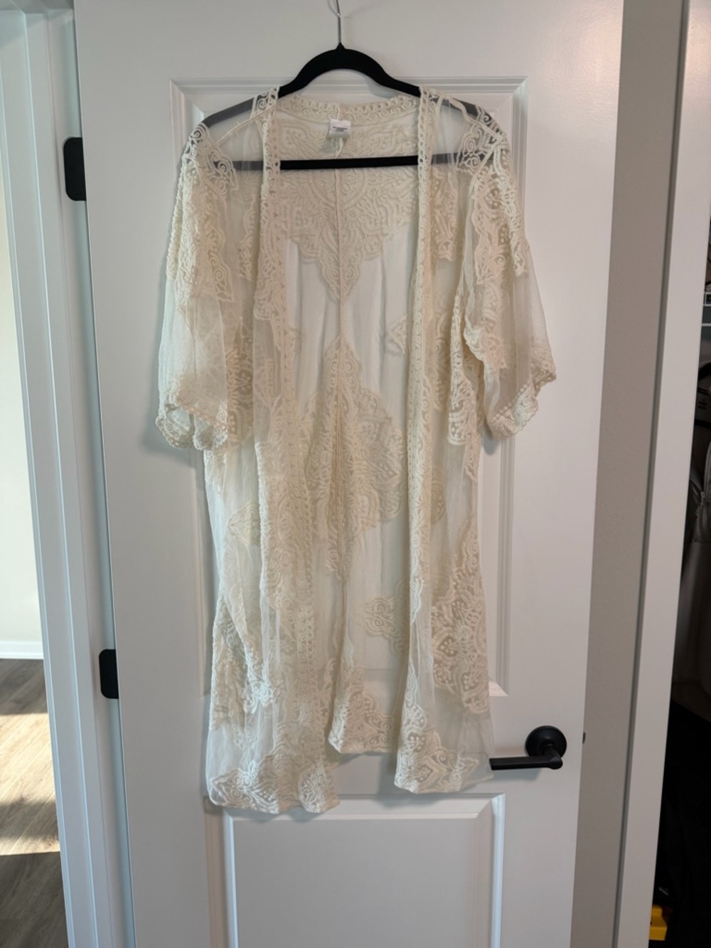 Ivory Lace Open-Front Women's Cardigan